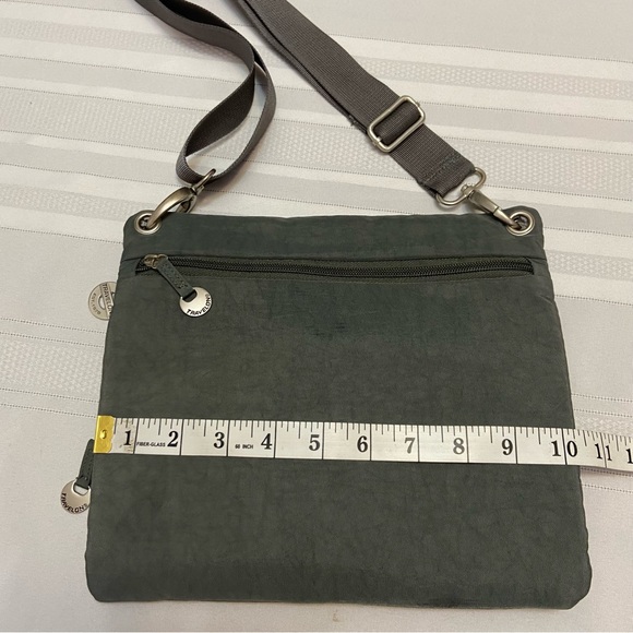 Travelon Grey Water Resistant Womens Crossbody Bag with Adjustable Strap EUC - Picture 13 of 13